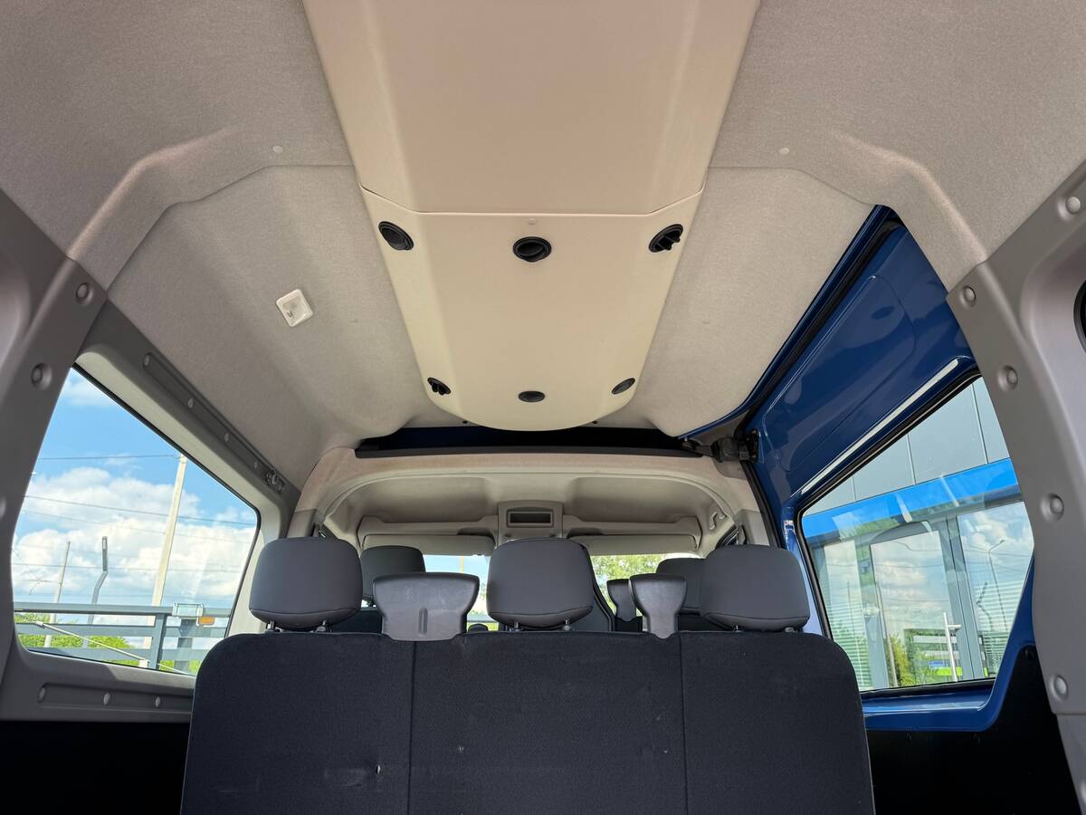Opel Movano 2017 - Transmission: Manual 