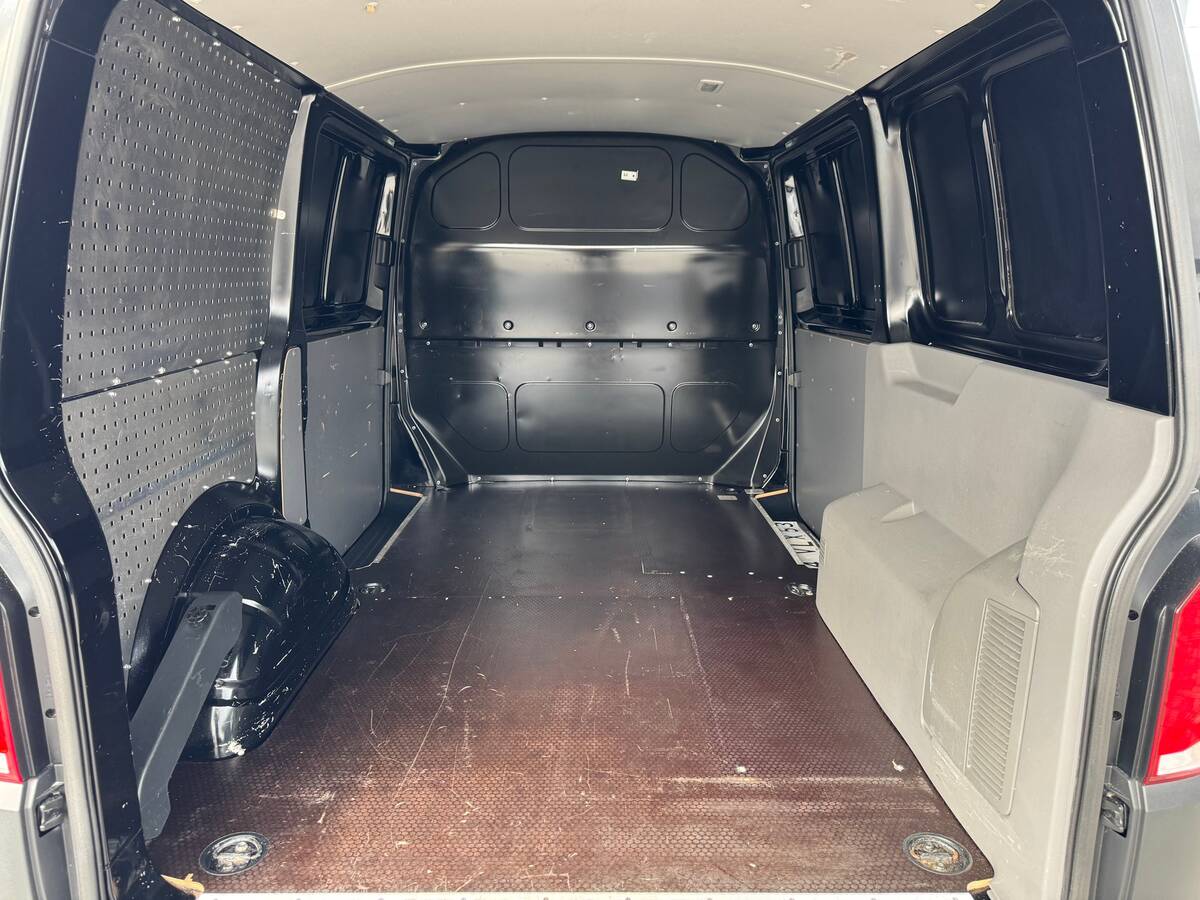 Volkswagen Transporter 2020 - Odometr: 200 thnd km
