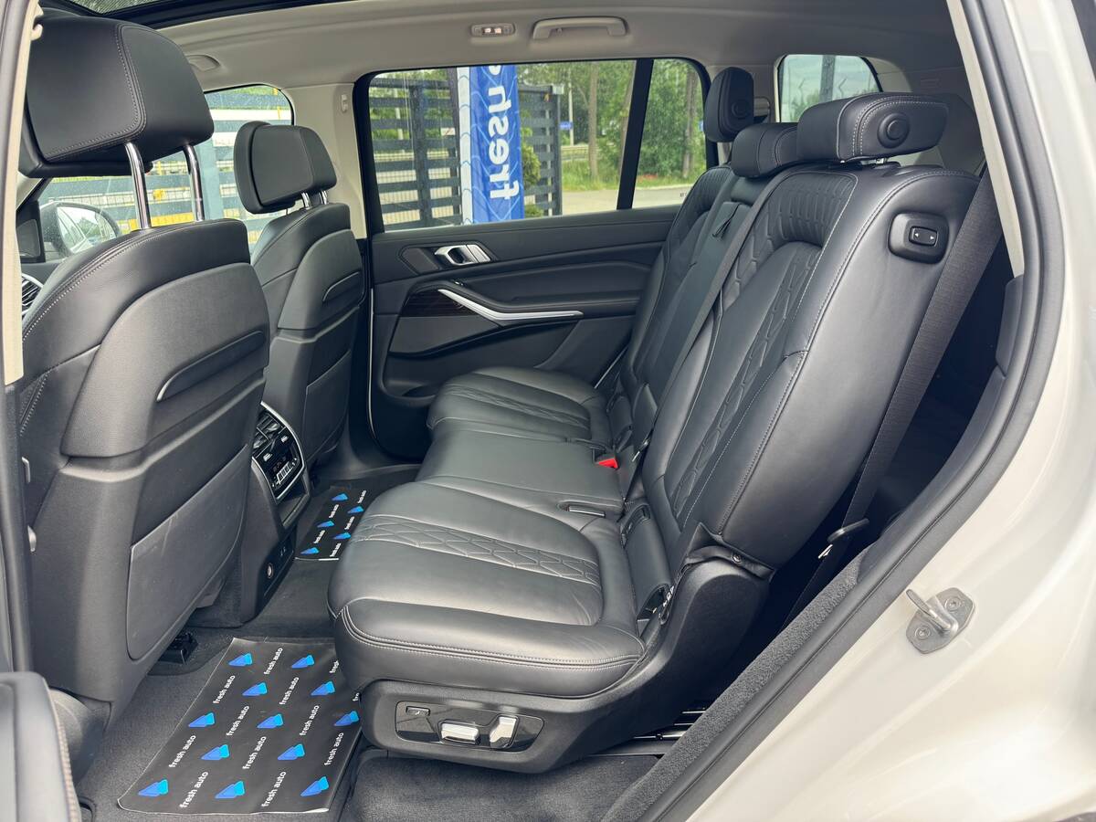 BMW X7 2020 - Transmission: Automatic 