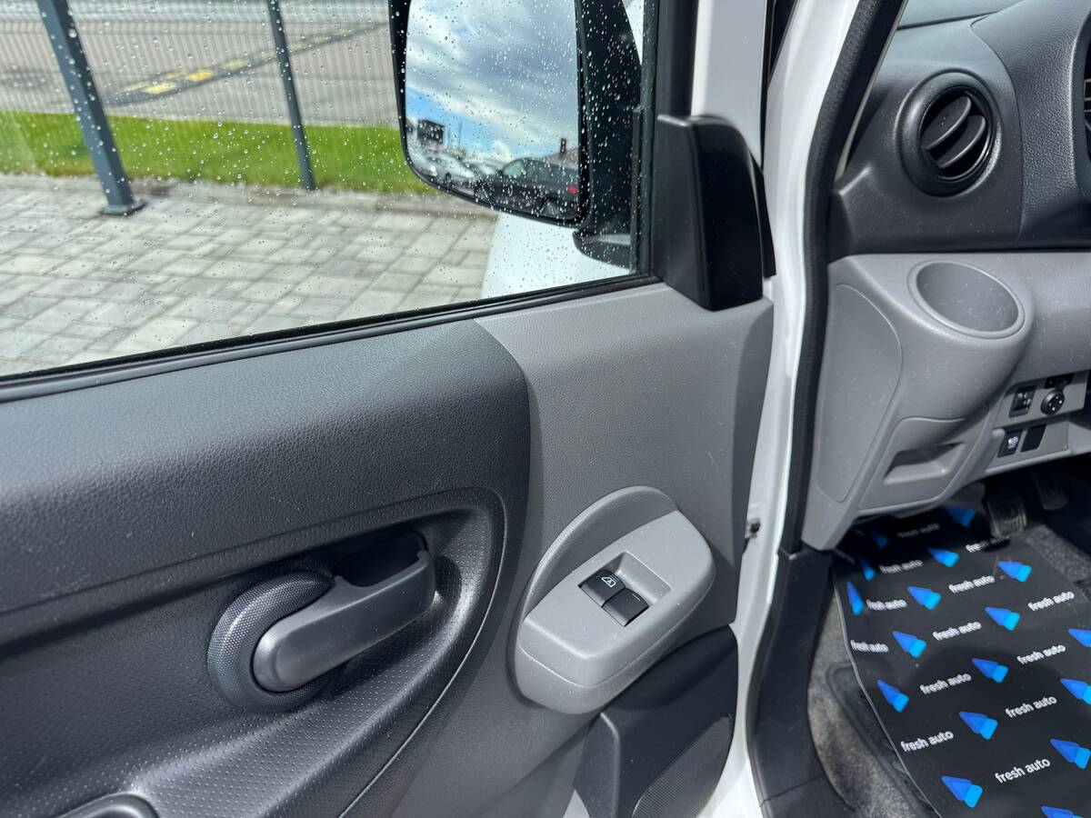 Nissan e-NV200 2020 - freshauto