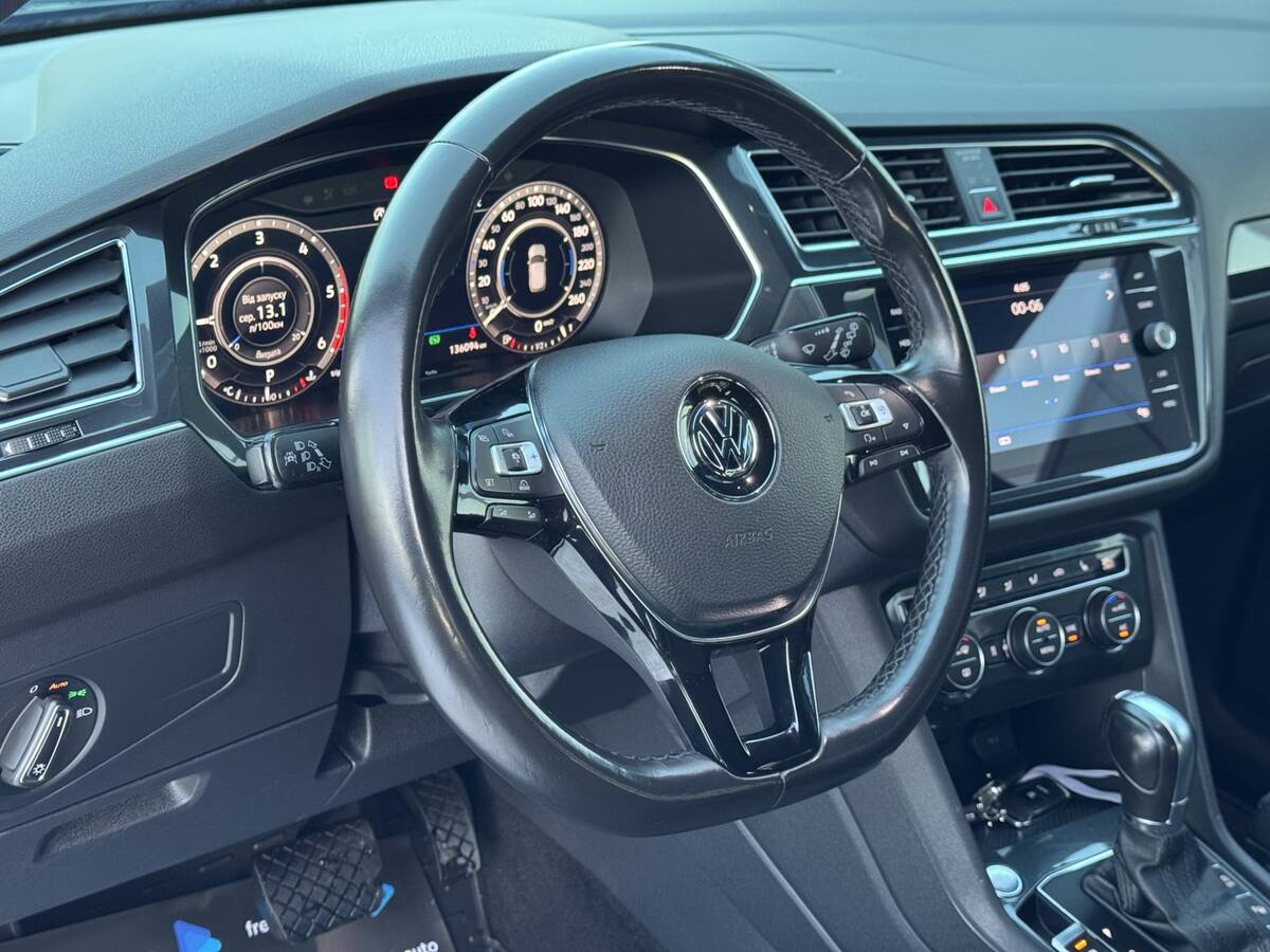 Volkswagen Tiguan 2018 - фрешавто