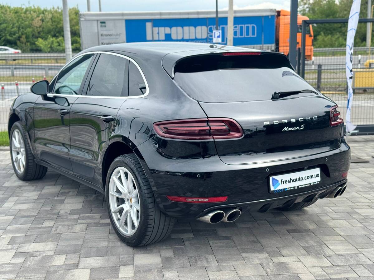 Porsche Macan S 2015 - Об'єм двигуна: 3.0 л.