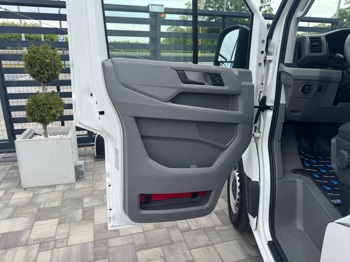 Volkswagen Crafter 2022 - фреш авто
