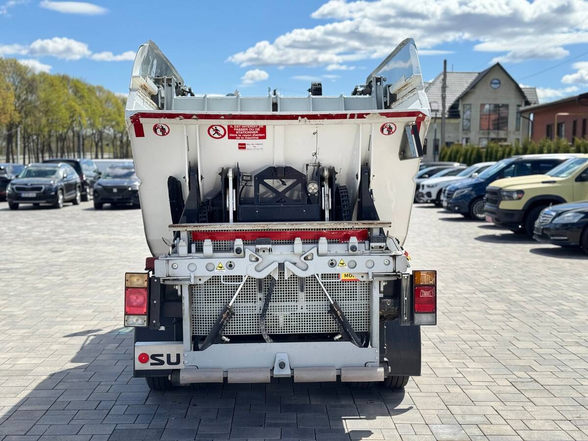 Isuzu NLR 2023 - Кількість місць: 3 