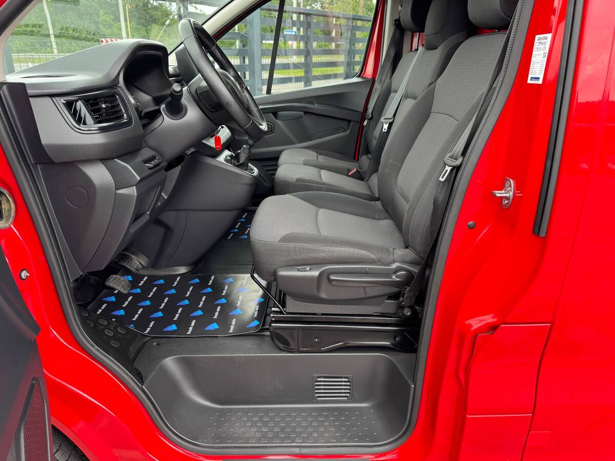 Renault Trafic 2023 - fresh avto
