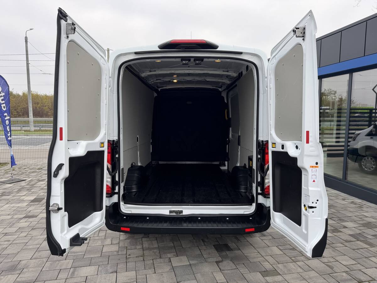 Ford E – Transit 2023 - Привід: Передній 