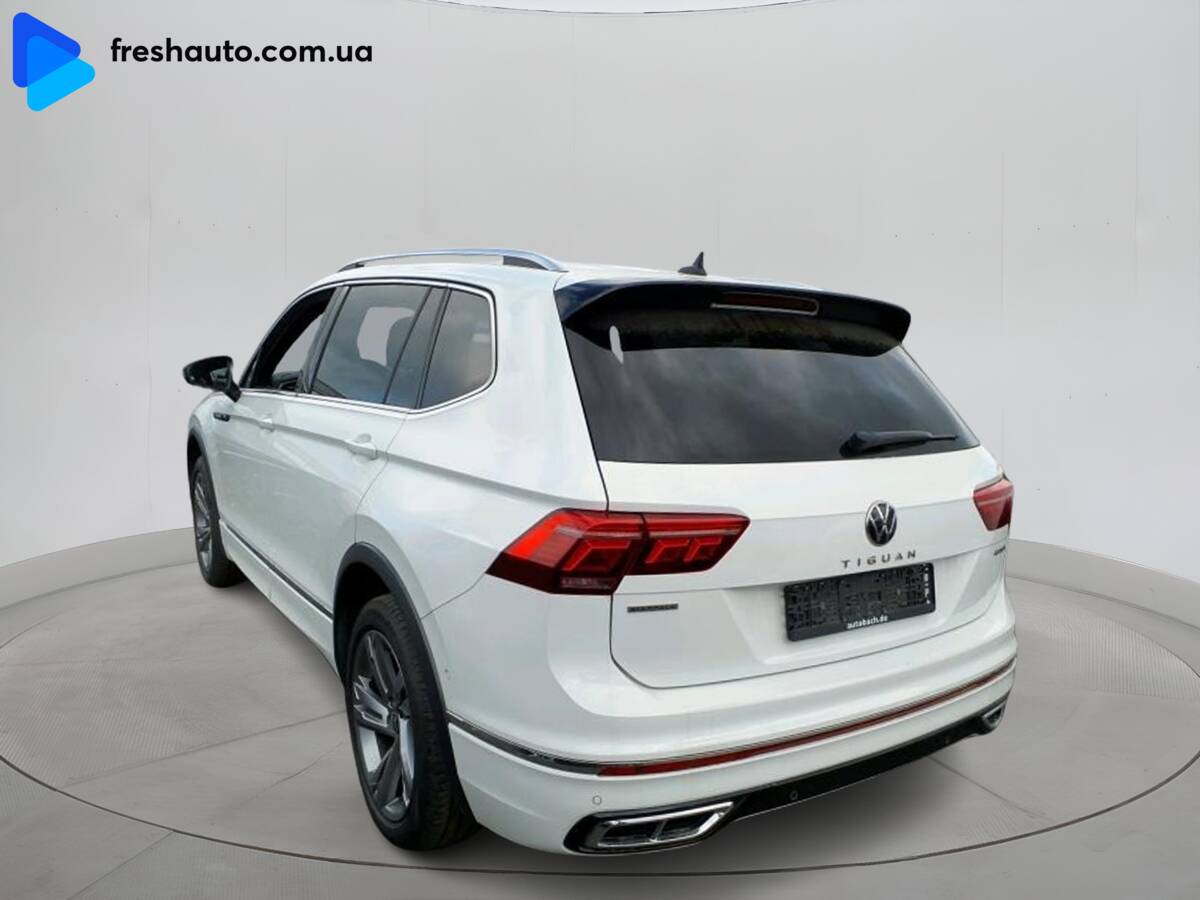 Volkswagen Tiguan Allspace 2022 - DriveType: All-wheel 
