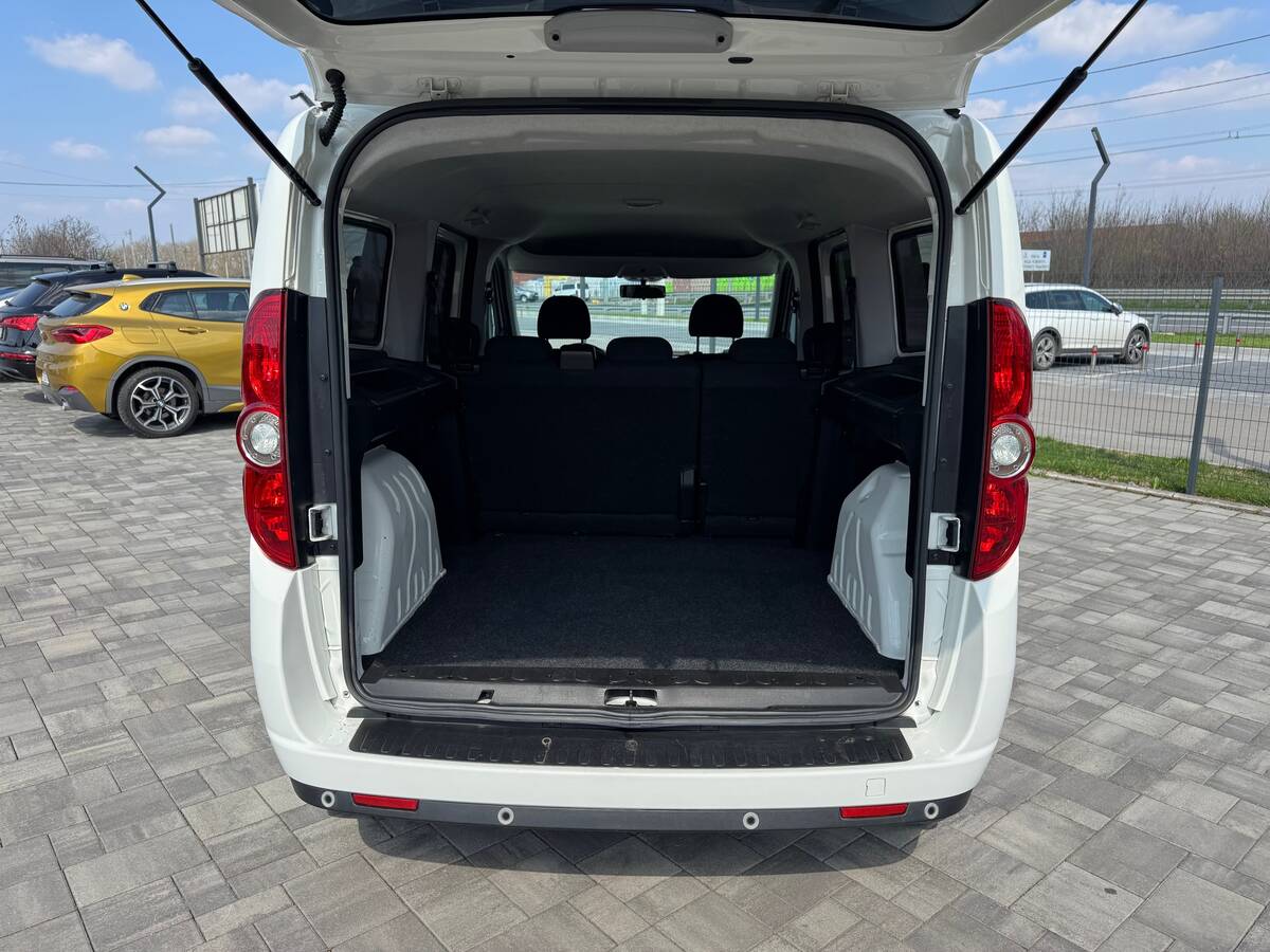 Opel Combo 2018 - Odometr: 196 thnd km