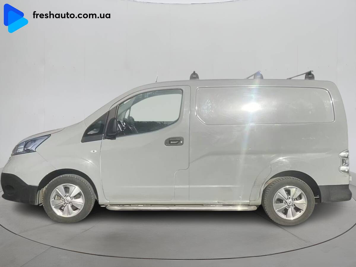 Nissan e-NV200 2019 - Тип палива: Електро 