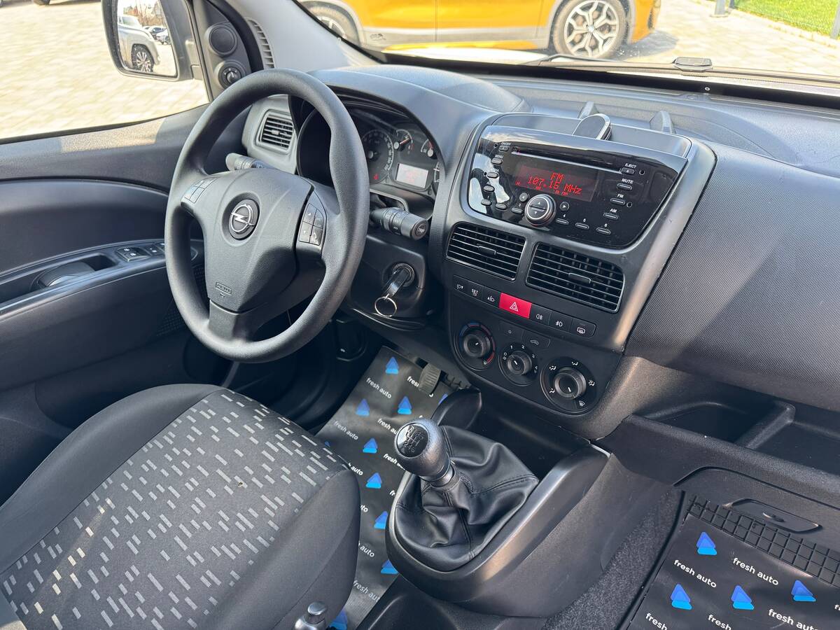 Opel Combo 2018 - Тип кузова: Minivan 