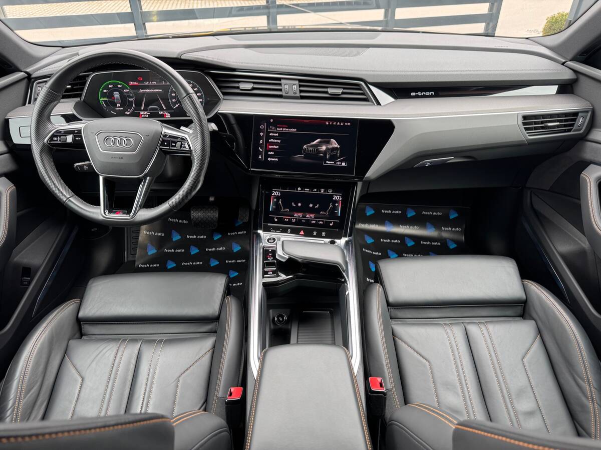 Audi e-tron 2022 - Пробіг: 80 тис. км