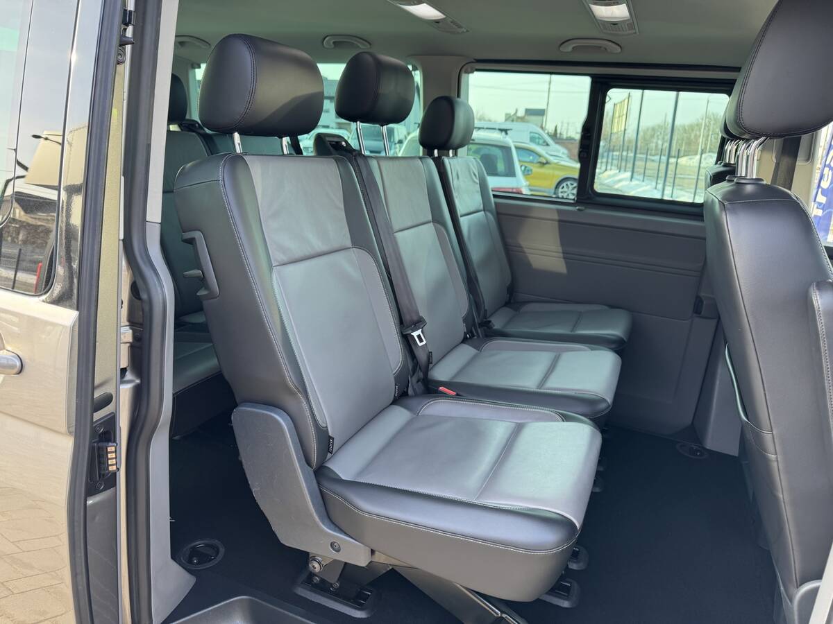 Volkswagen Caravelle 2021 - fresh auto