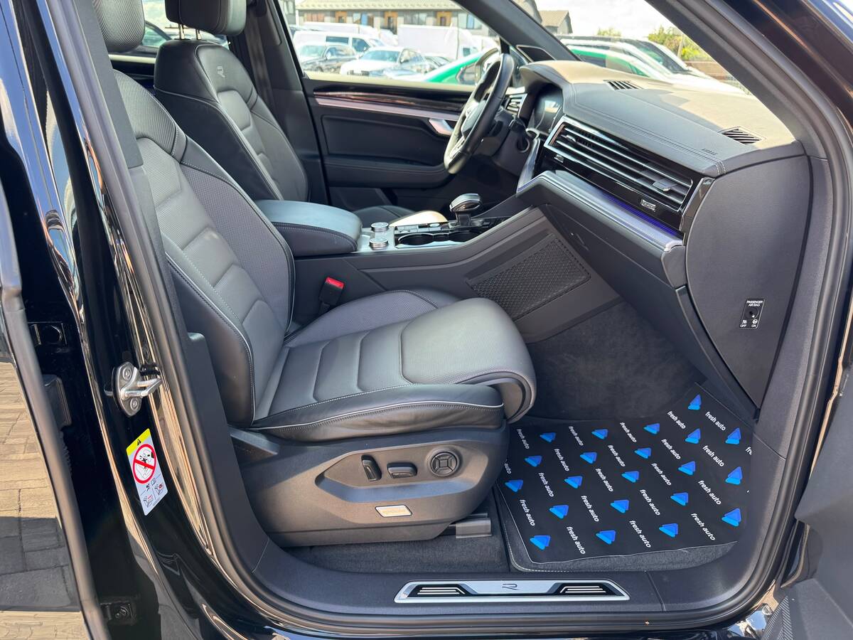 Volkswagen Touareg 2022 - сайт фреш авто