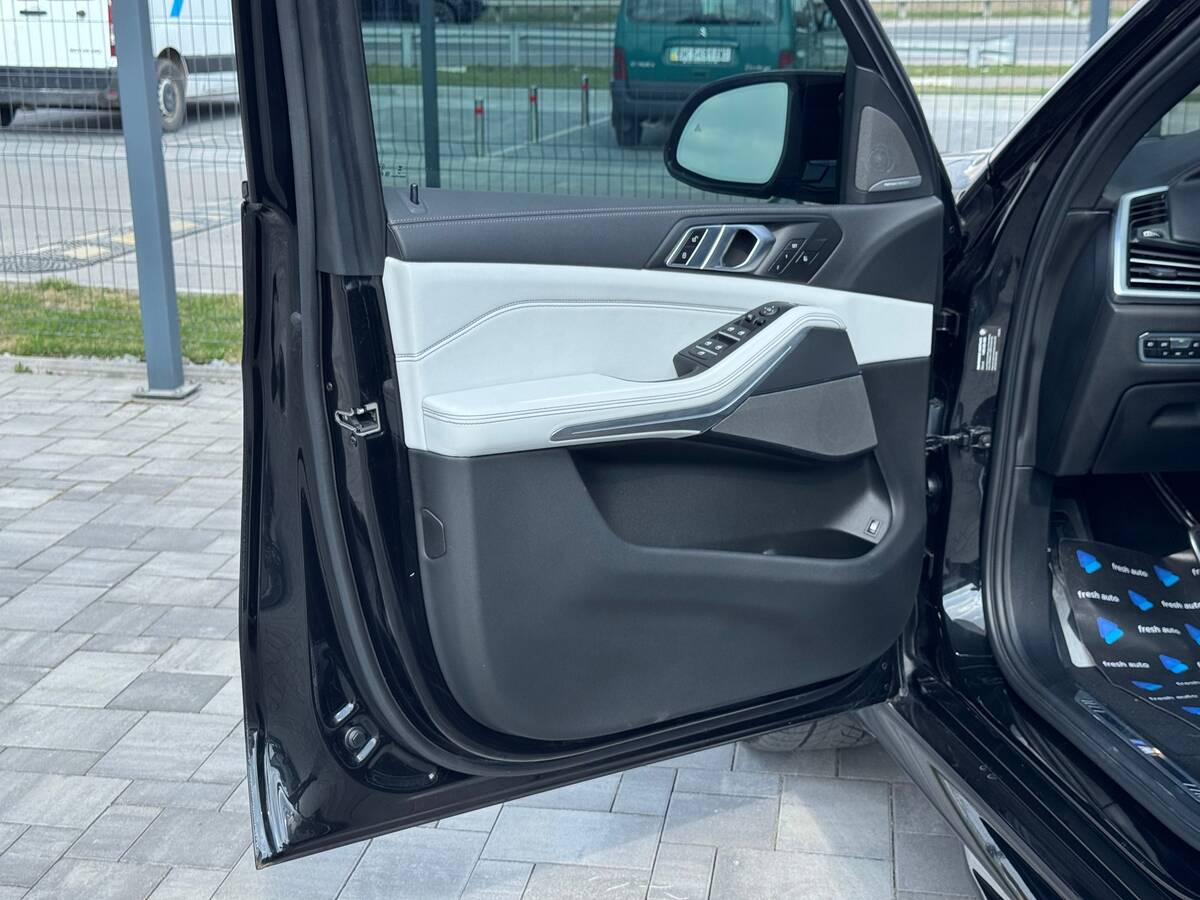 BMW X5 2023 - freshauto