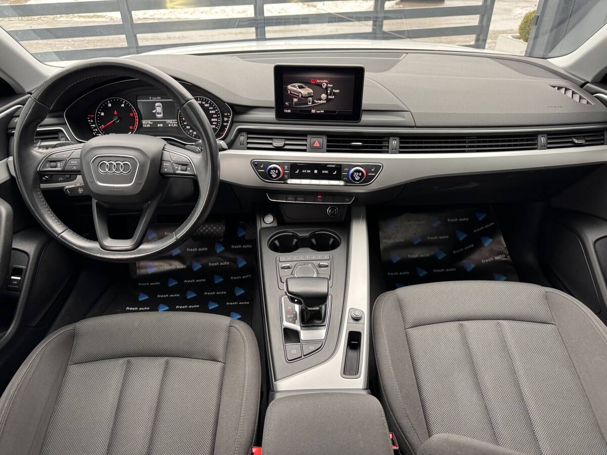 Audi A4 2020 - Коробка передач: Автомат 