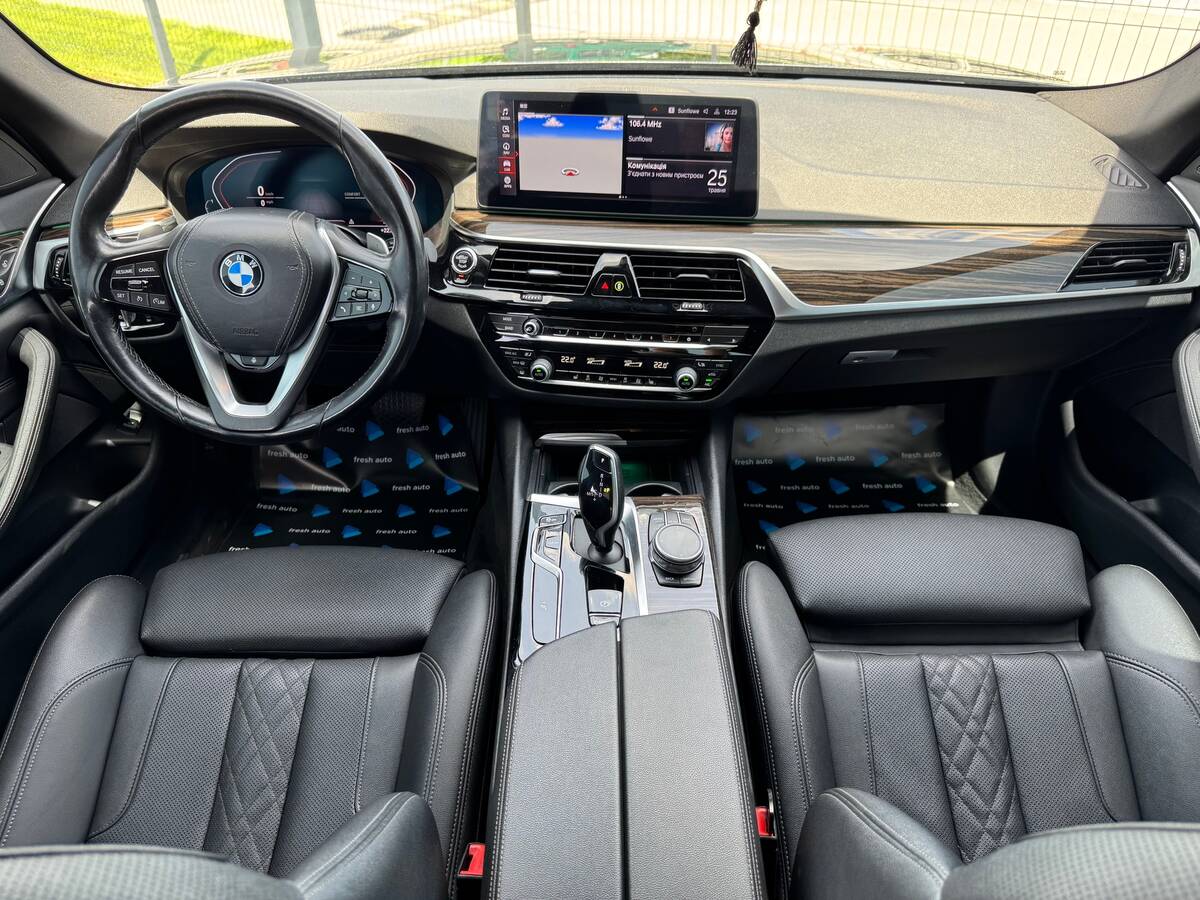 BMW 530 I 2020 (БМВ 530 I) — фото 4 з 5