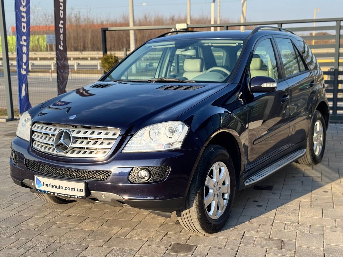 Mercedes-Benz ML 2005 - Об'єм двигуна: 3.0 л.