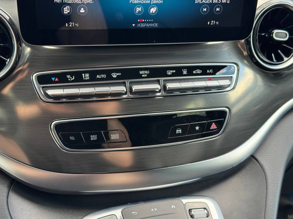Mercedes-Benz V 300 2021 - Volume: 2.0 l.