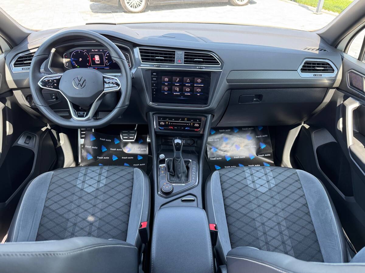 Volkswagen Tiguan Allspace 2022 (Фольксваген Тігуан Оллспейс) — фото 4 з 5