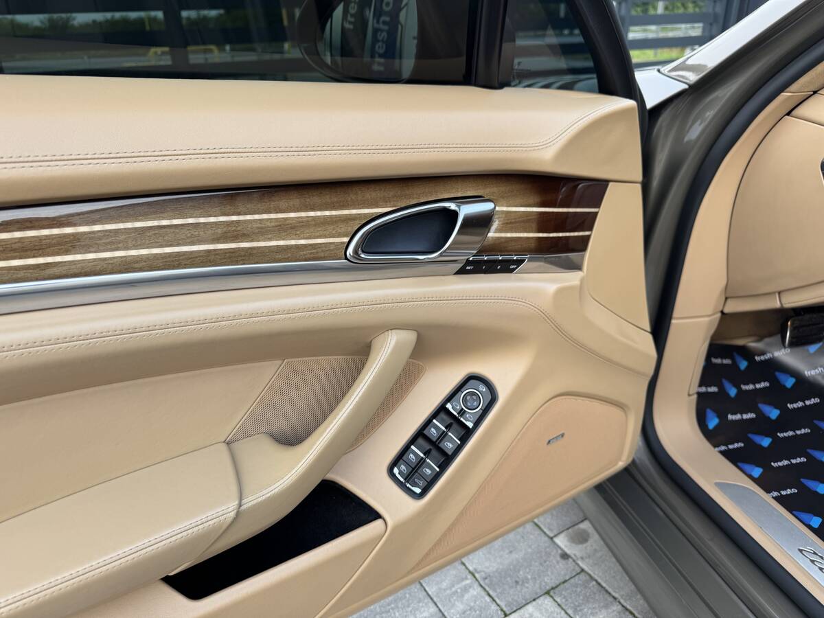 Porsche Panamera 2011 - fresh auto