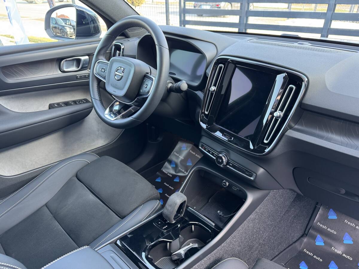 Volvo C40 Recharge 2023 - фреш авто рівне