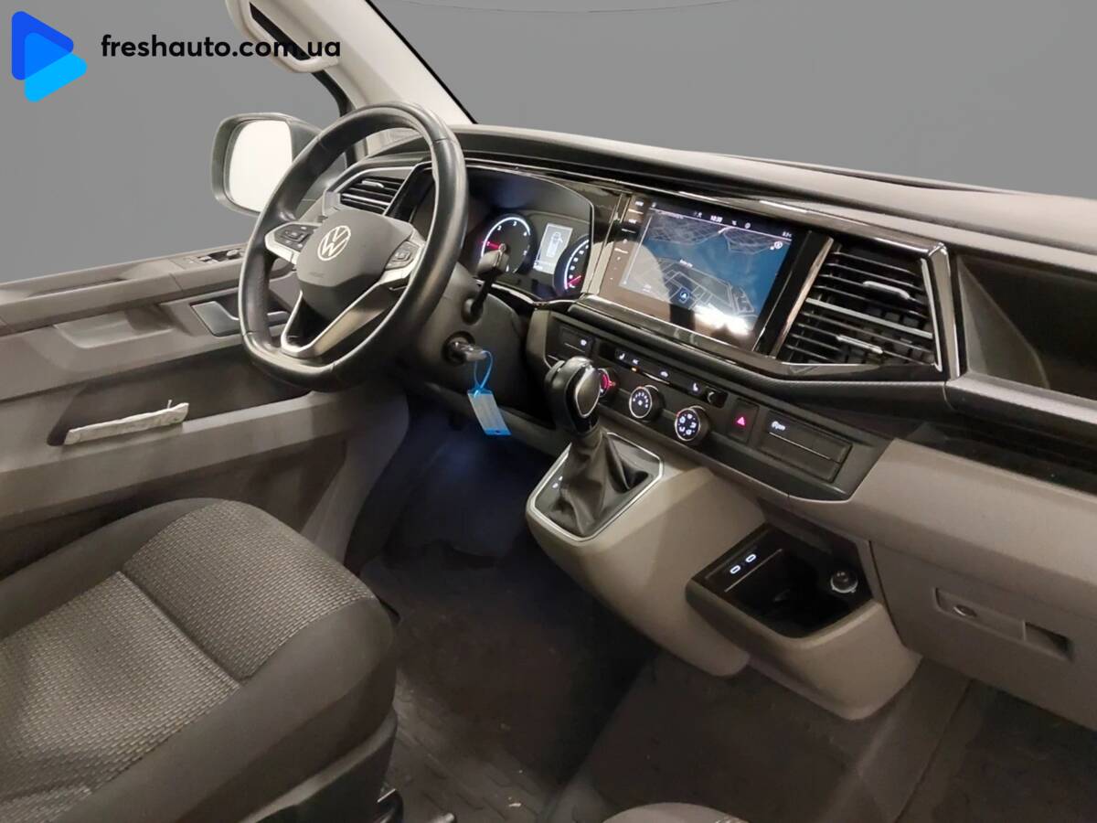 Volkswagen Transporter 2023 - Привід: Передній 