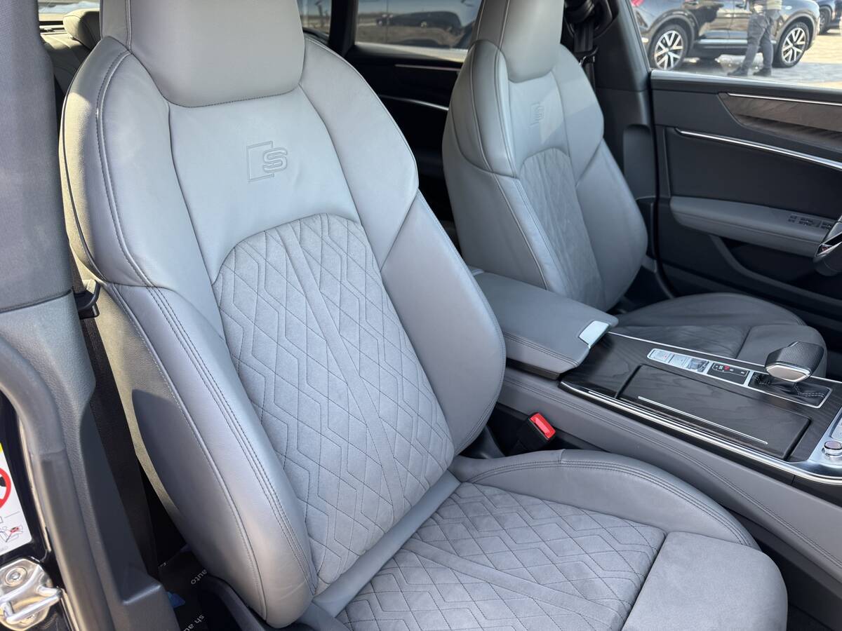 Audi S7 Sportback 2022 - Об'єм двигуна: 3.0 