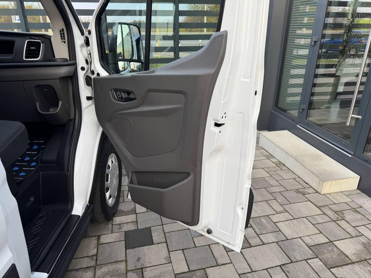 Ford E – Transit 2023 - фреш авто