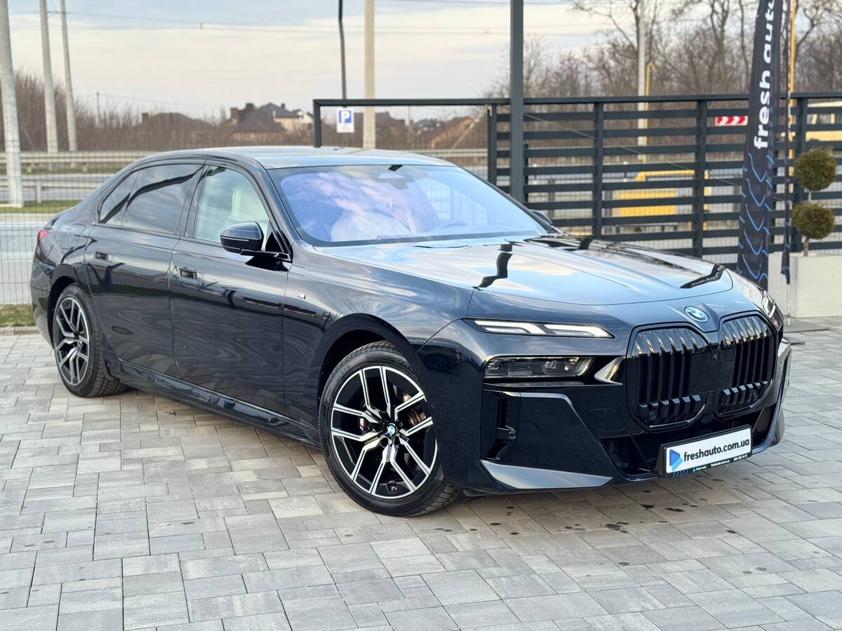 BMW i7 2023