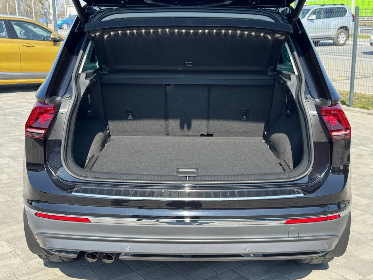 Volkswagen Tiguan 2019 - Привід: Повний 
