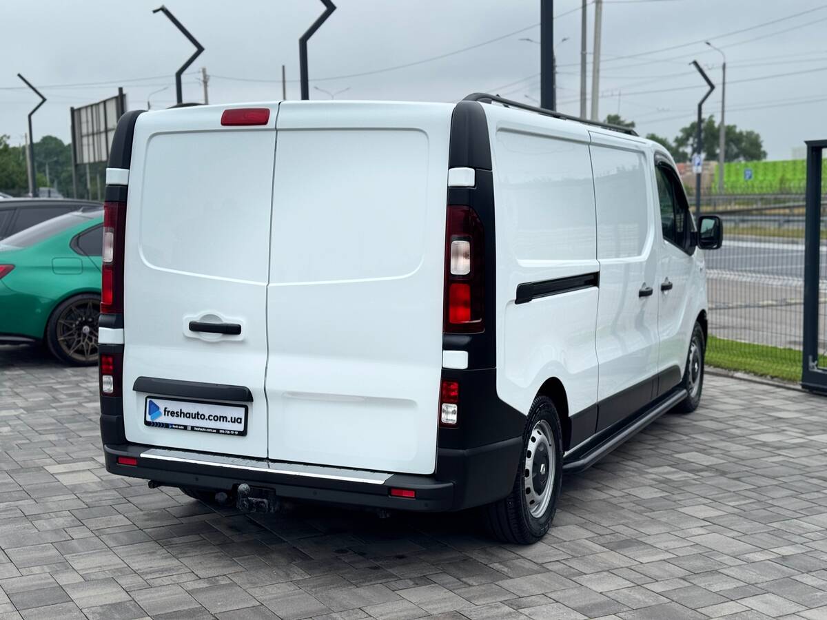 Renault Trafic 2020 - фреш авто