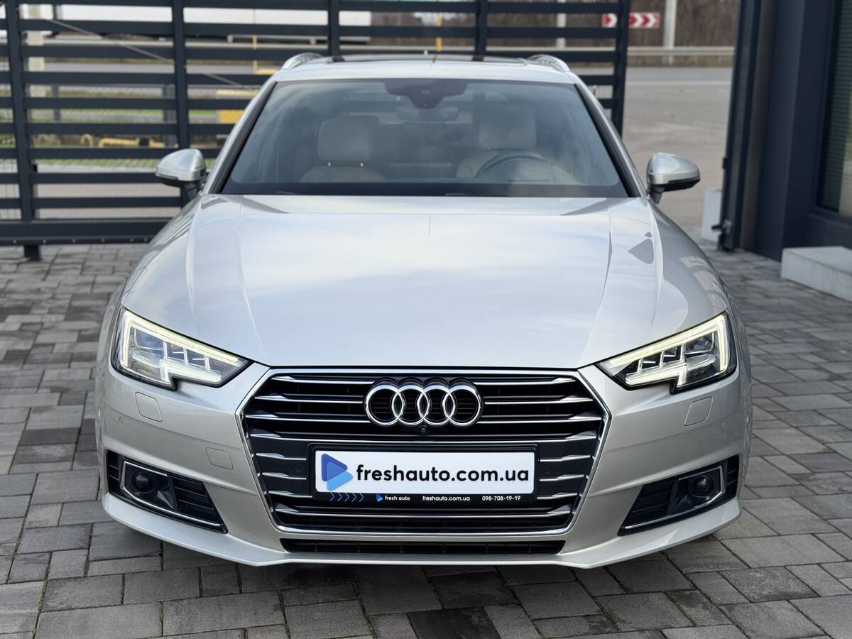Audi A4 B9/8W 2016 - Кількість місць: 5 