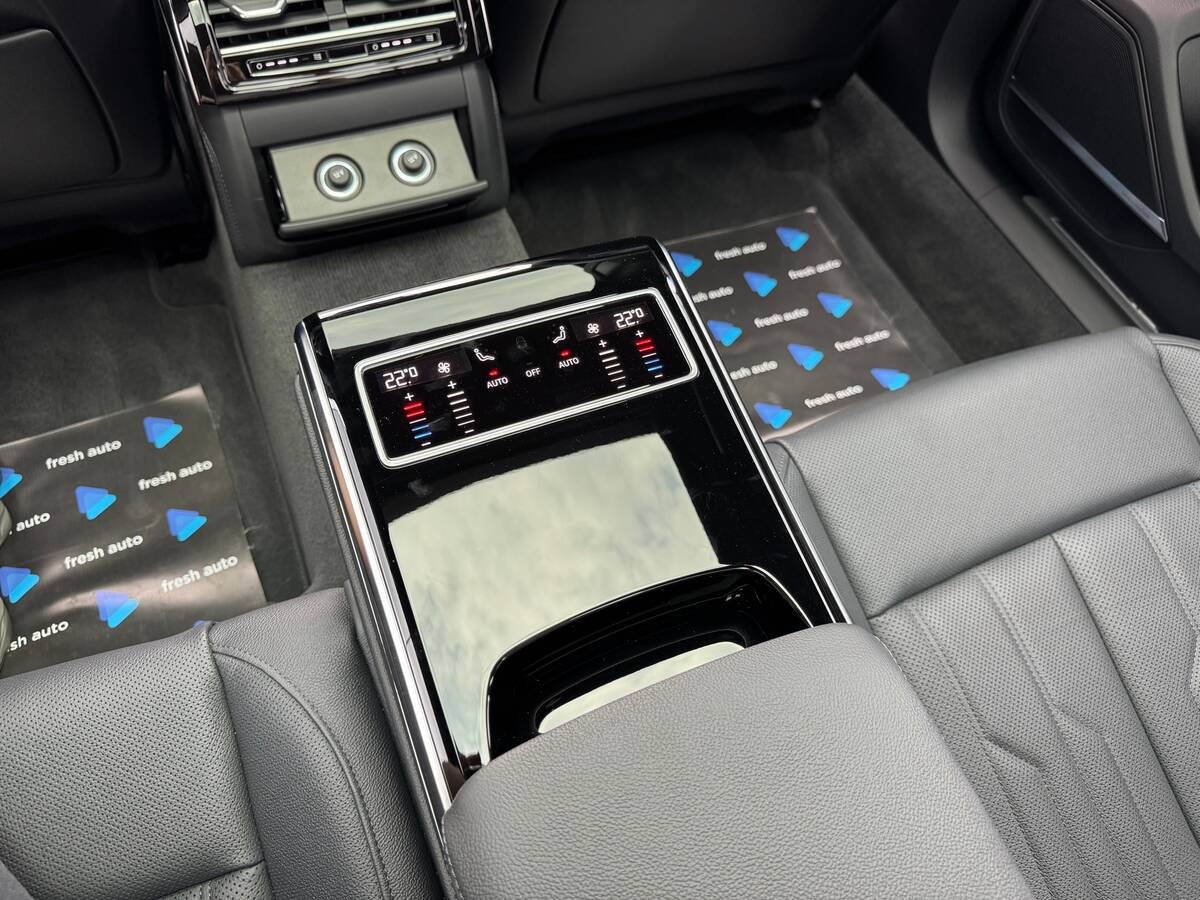 Audi A8 2024 - фреш авто рівне