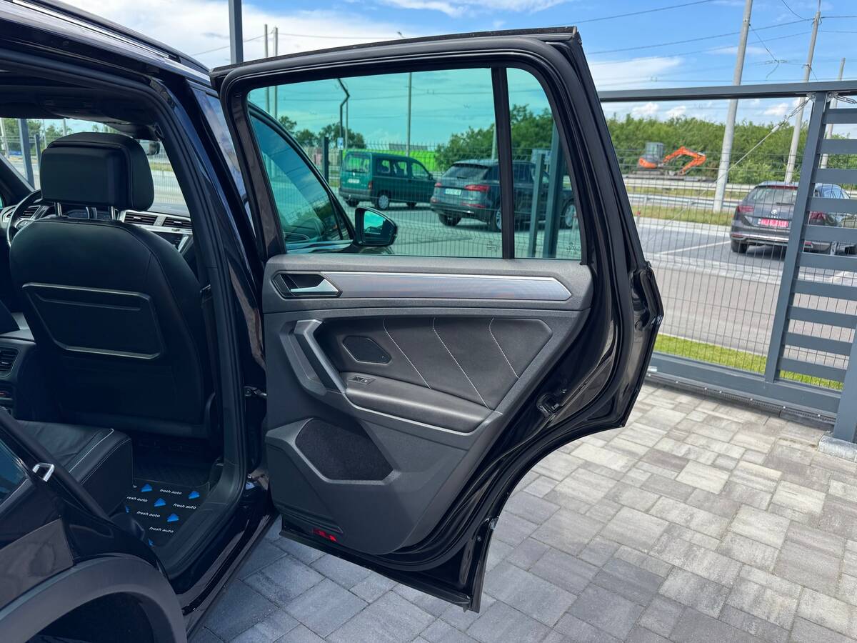 Volkswagen Tiguan 2019 - fresh auto