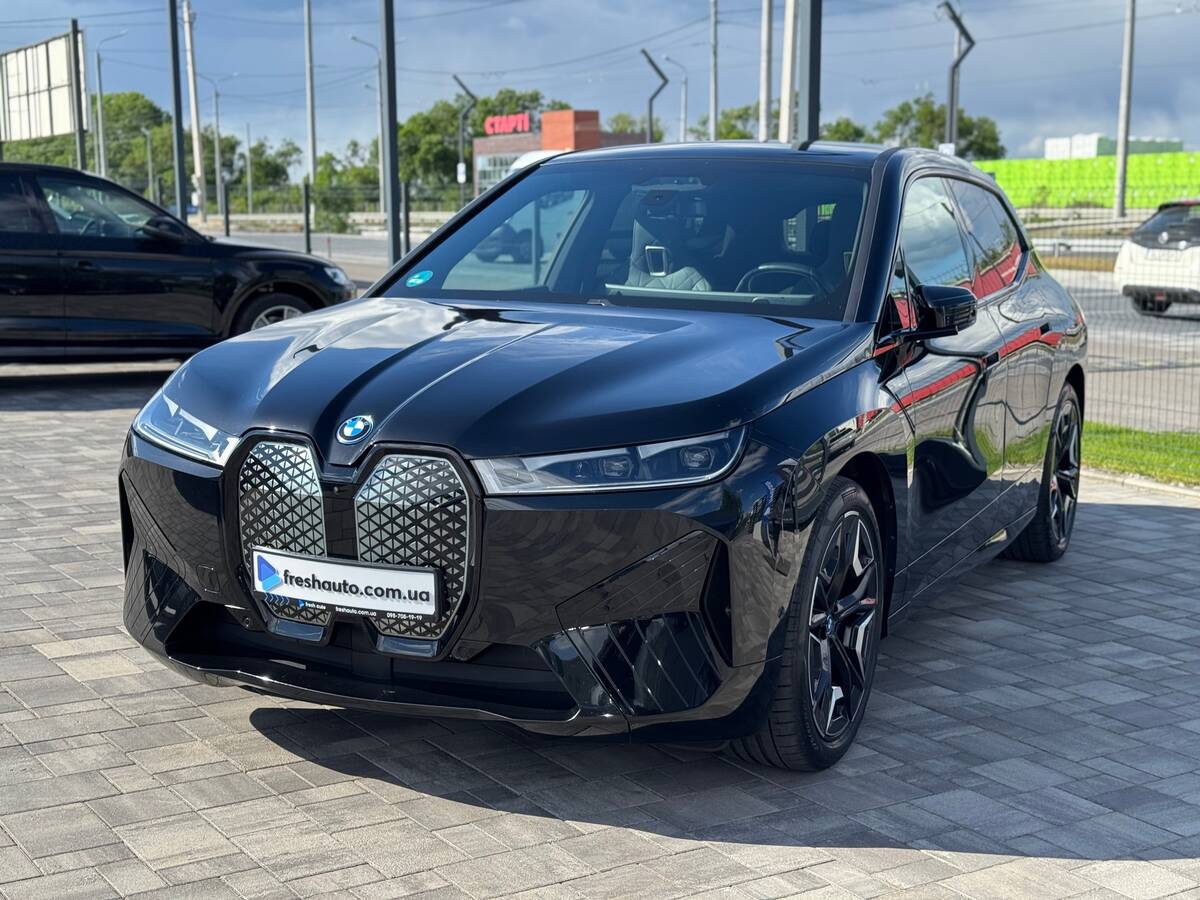 BMW iX 2023 - Комплектація: M60 