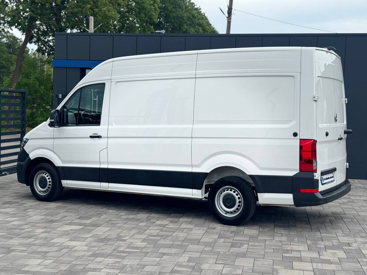 Volkswagen Crafter 2022 - Number Of Seats: 3 