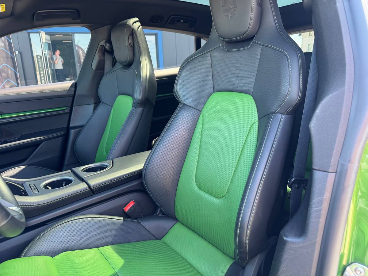 Porsche Taycan 2021 - сайт фреш авто