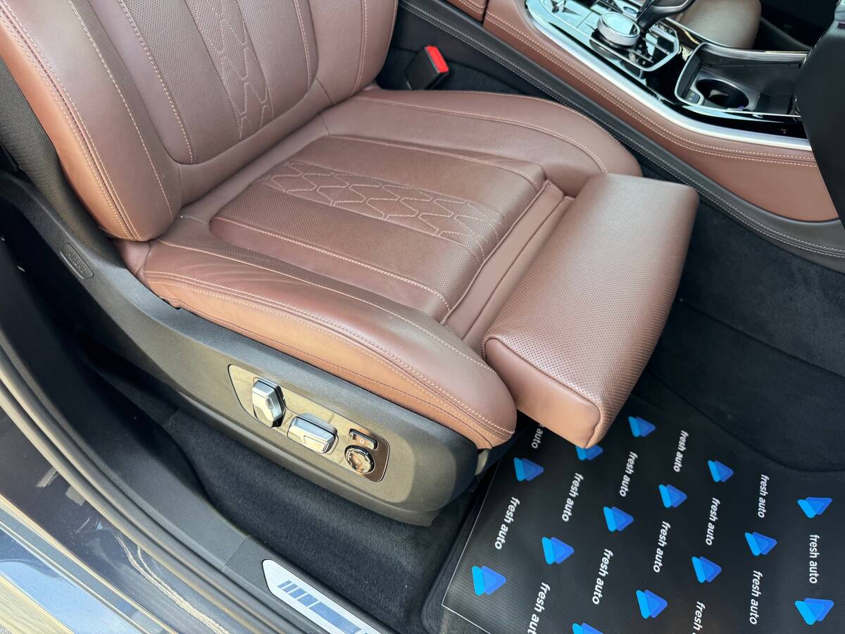 BMW X5 M50d Steptronic 2019 - Кількість місць: 5 