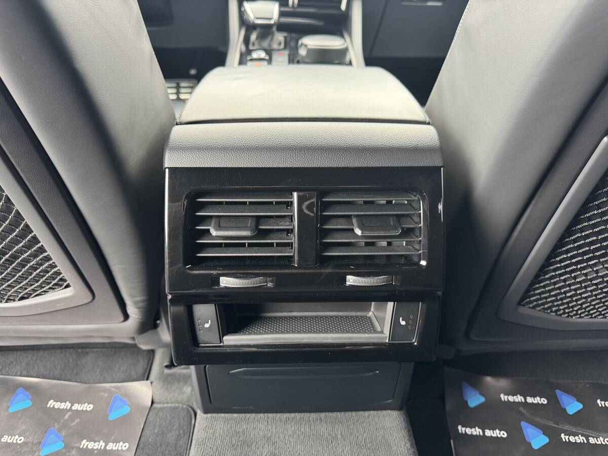Volkswagen Touareg 2021 - покупка авто