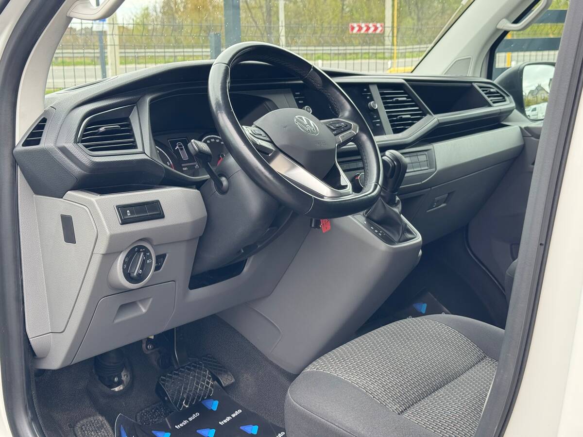 Volkswagen Transporter 2020 - Об'єм двигуна: 2.0 л.