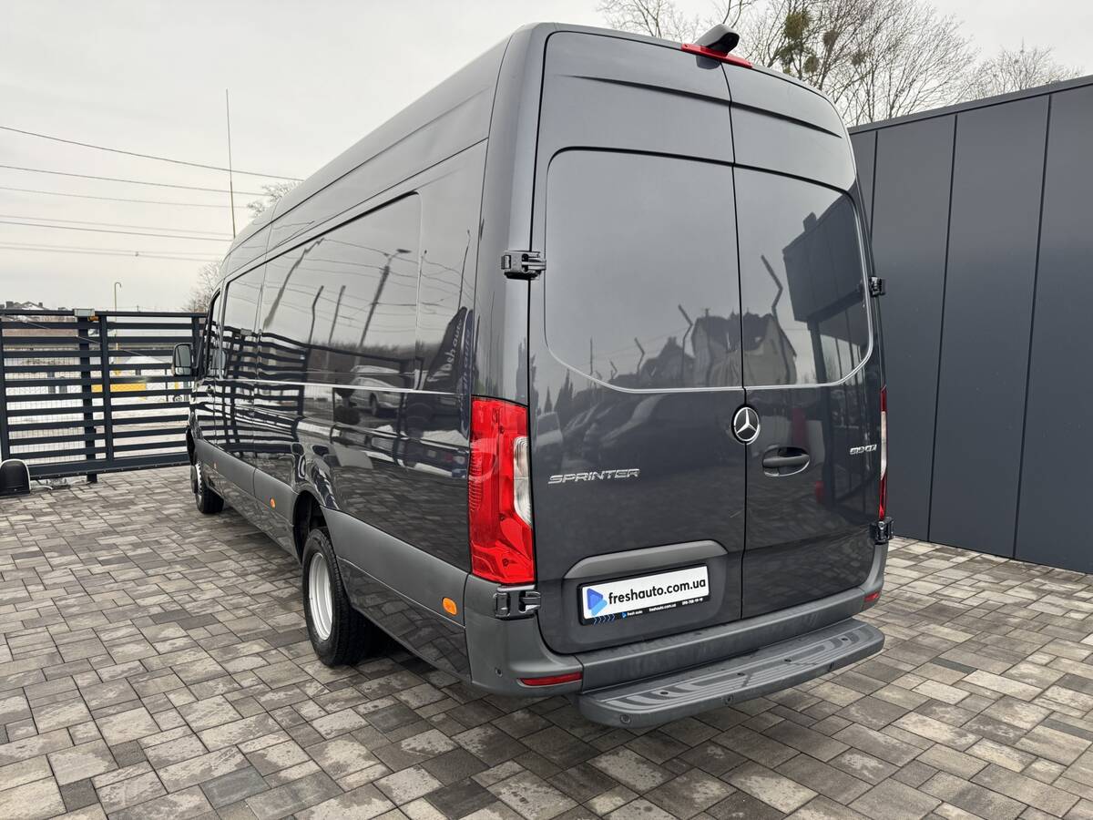 Mercedes-Benz Sprinter 2020 - фреш авто