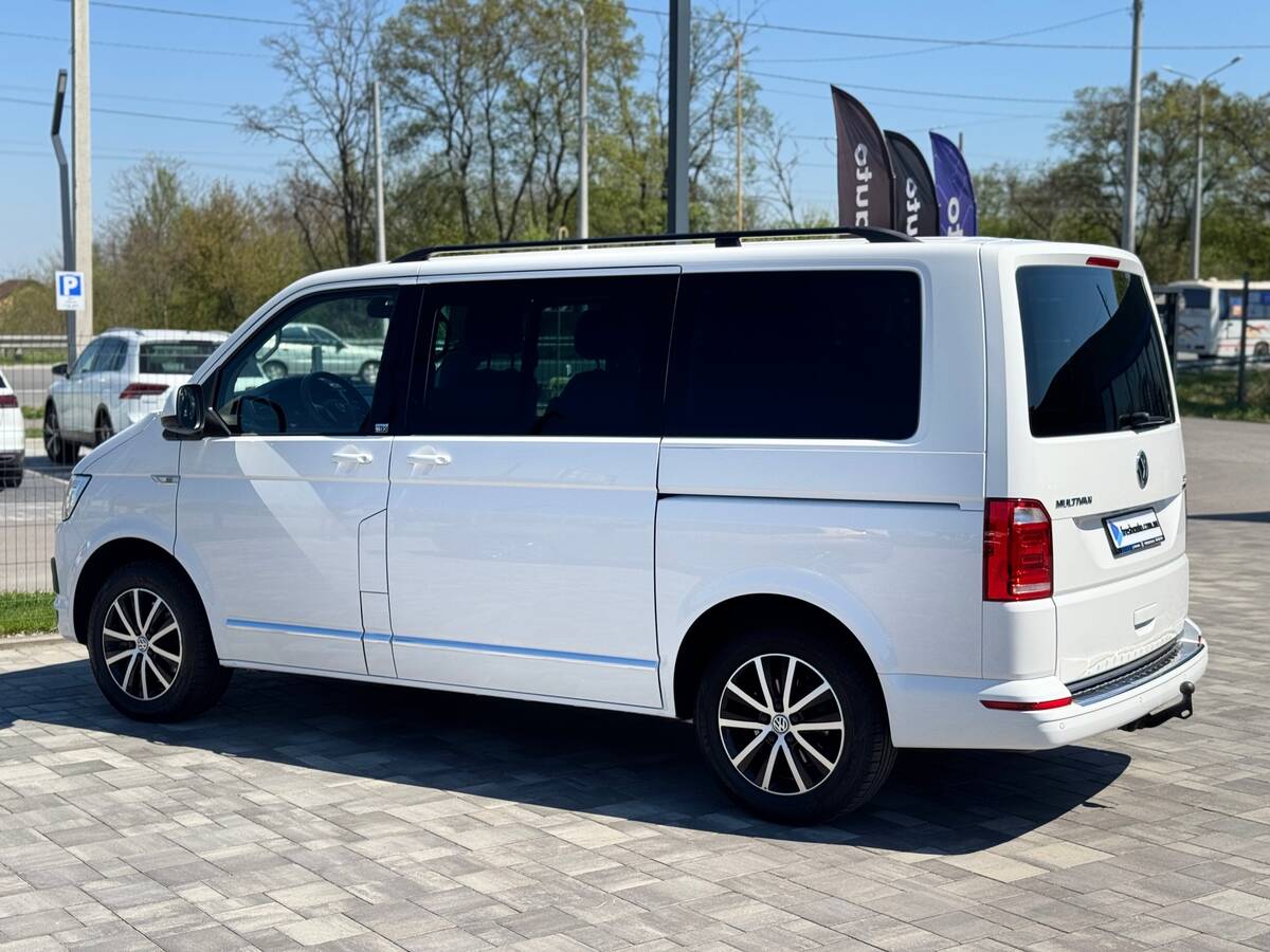 Volkswagen Multivan 2017 - Коробка передач: Автомат 