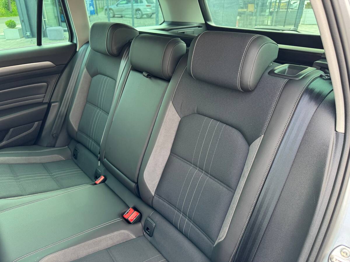 Volkswagen Passat Alltrack 2022 - Transmission: Automatic 