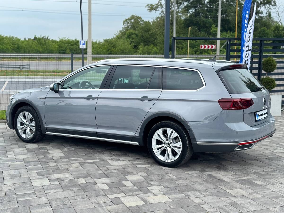 Volkswagen Passat Alltrack 2023 - Потужність: 200 кс