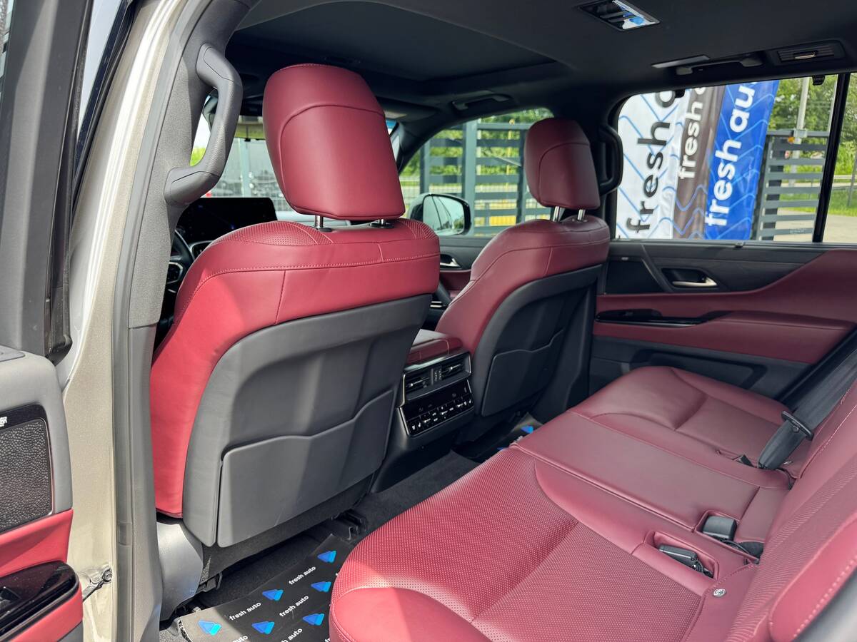 Lexus LX 2022 - Тип кузова: Позашляховик / Кросовер 