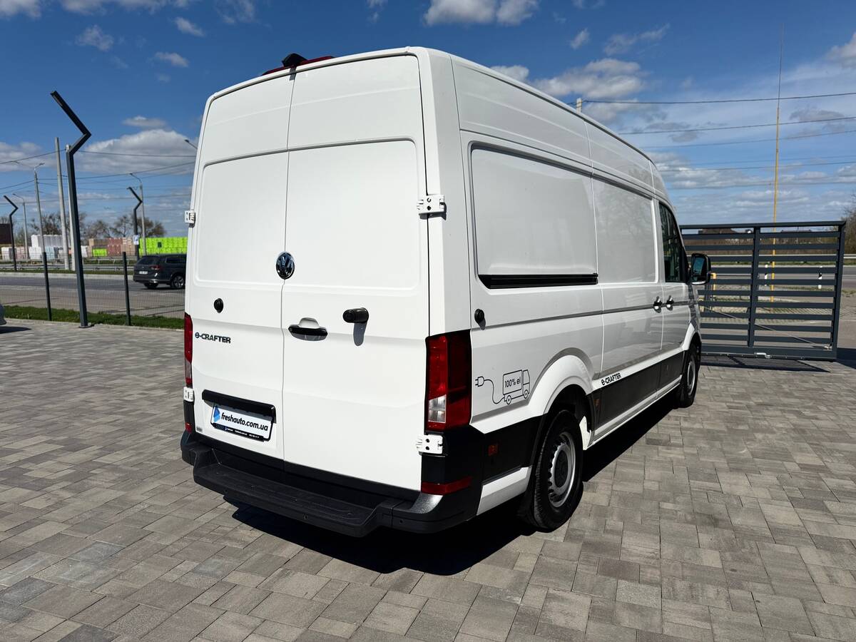 Volkswagen e-Crafter 2021 - фреш авто