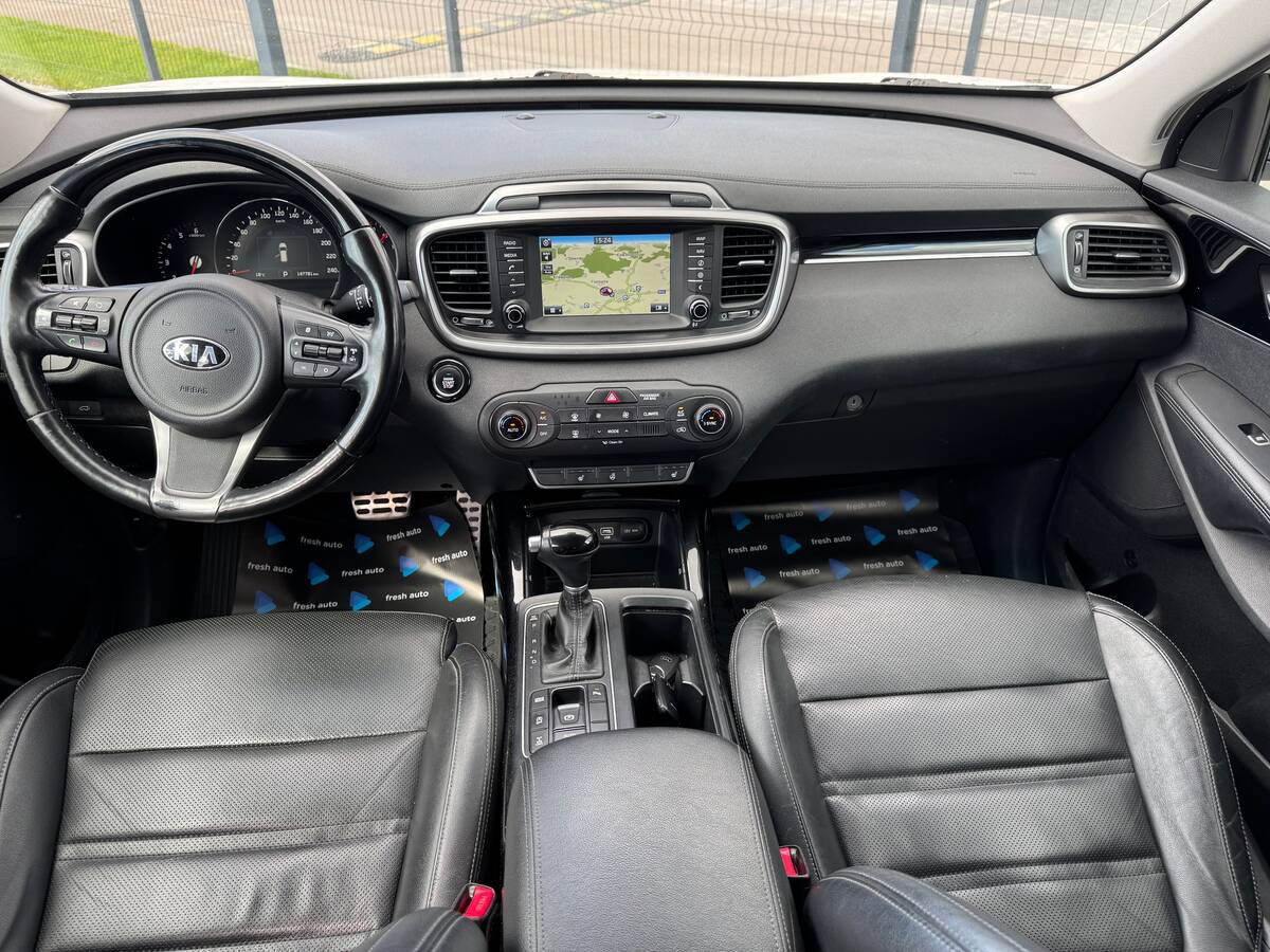 Kia Sorento 2016 - Потужність: 200 кс