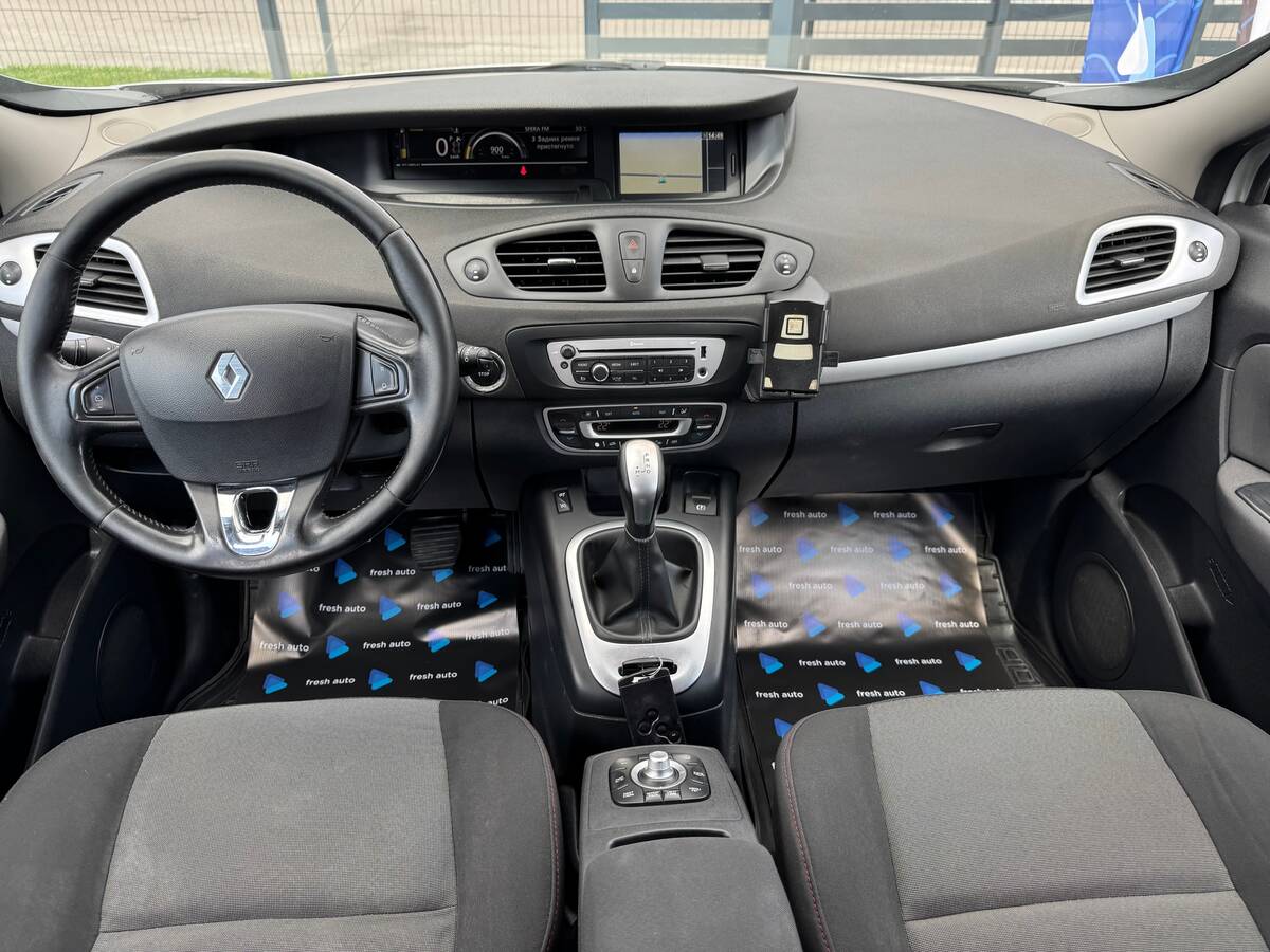 Renault Grand Scenic 2014