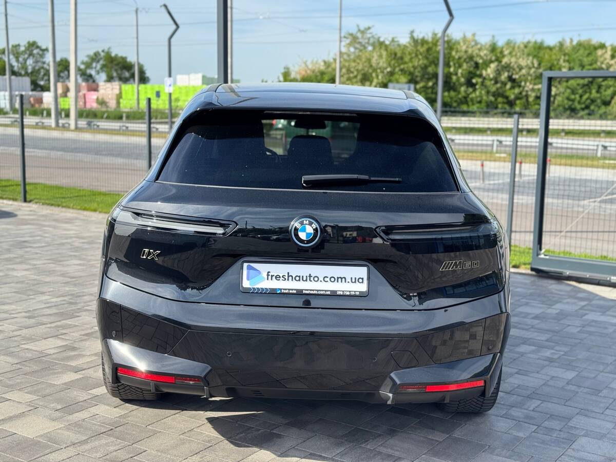 BMW IX M60 2023 - Odometr: 31 thnd km