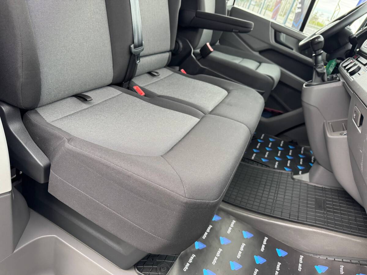 Volkswagen crafter 2022 - фреш авто
